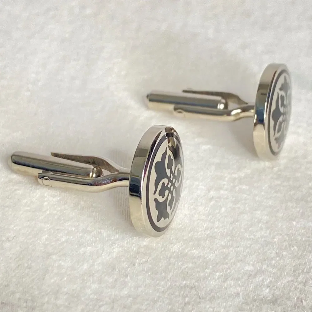 💎Round Cufflinks Black Enamel On Silver Tone Metal Flowery Geo Abstract Design
